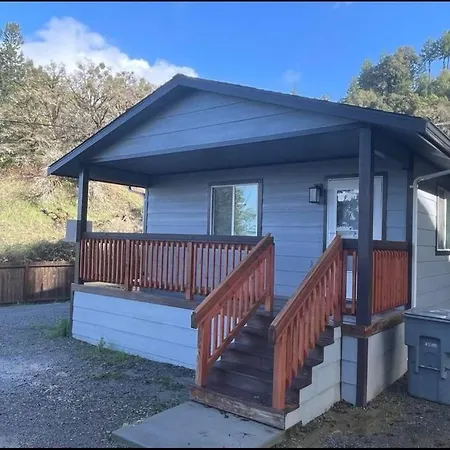 Villa New, Fun-Size Benbow House!